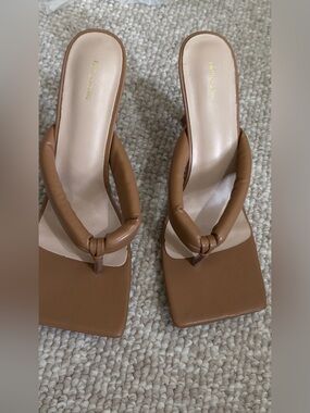 PrettyLittleThing Tan Knotted Thong Heeled Sandals